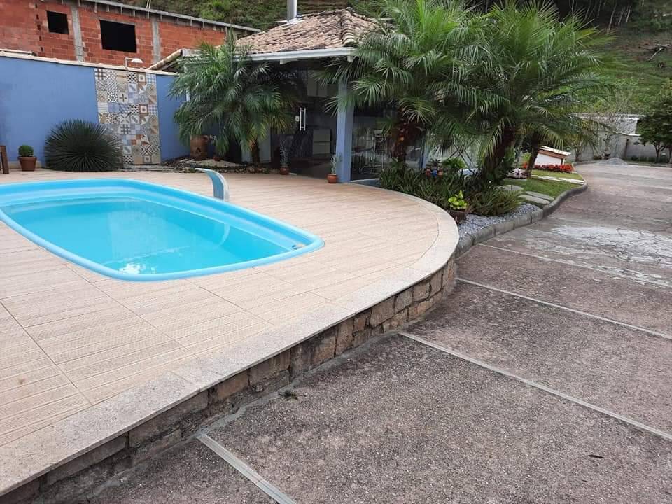 Casa à venda com 3 quartos - Foto 1