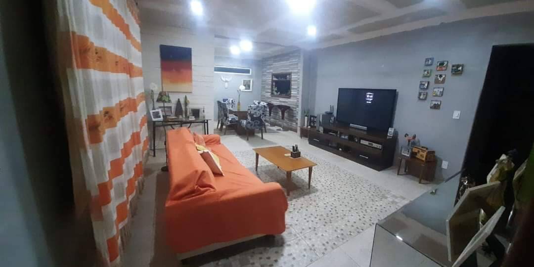 Casa à venda com 3 quartos, 500m² - Foto 2