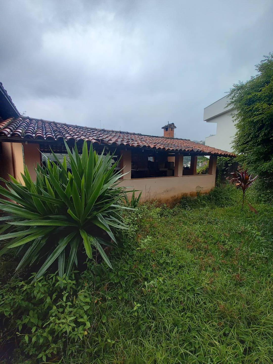 Casa à venda com 4 quartos, 2000m² - Foto 2