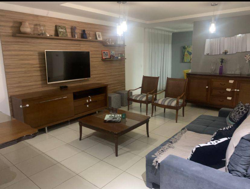 Casa à venda com 5 quartos, 388002m² - Foto 4