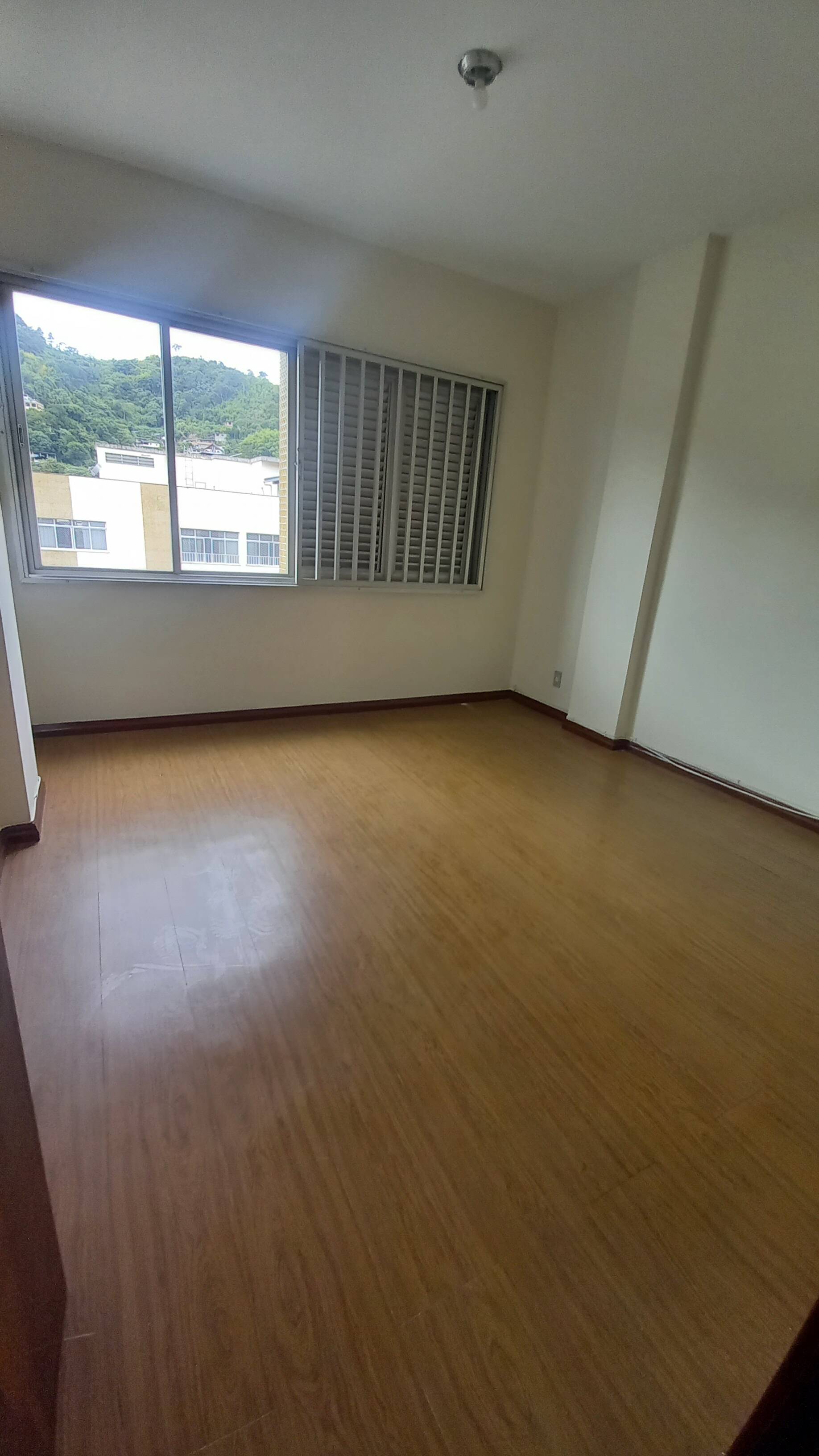 Apartamento à venda com 3 quartos - Foto 12