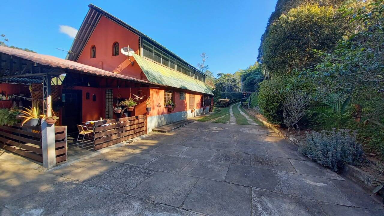 Fazenda à venda com 4 quartos, 23000m² - Foto 1