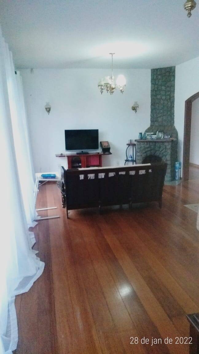 Casa à venda com 3 quartos, 1035002m² - Foto 2