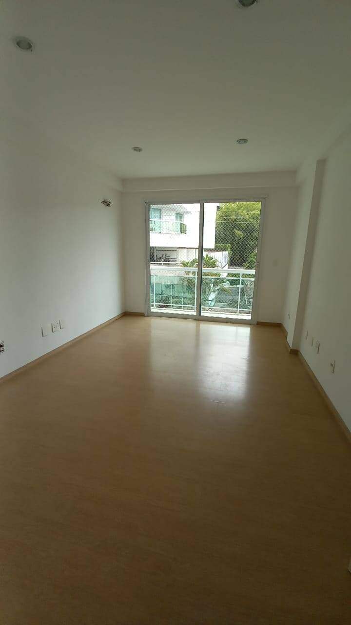 Apartamento à venda com 3 quartos - Foto 2