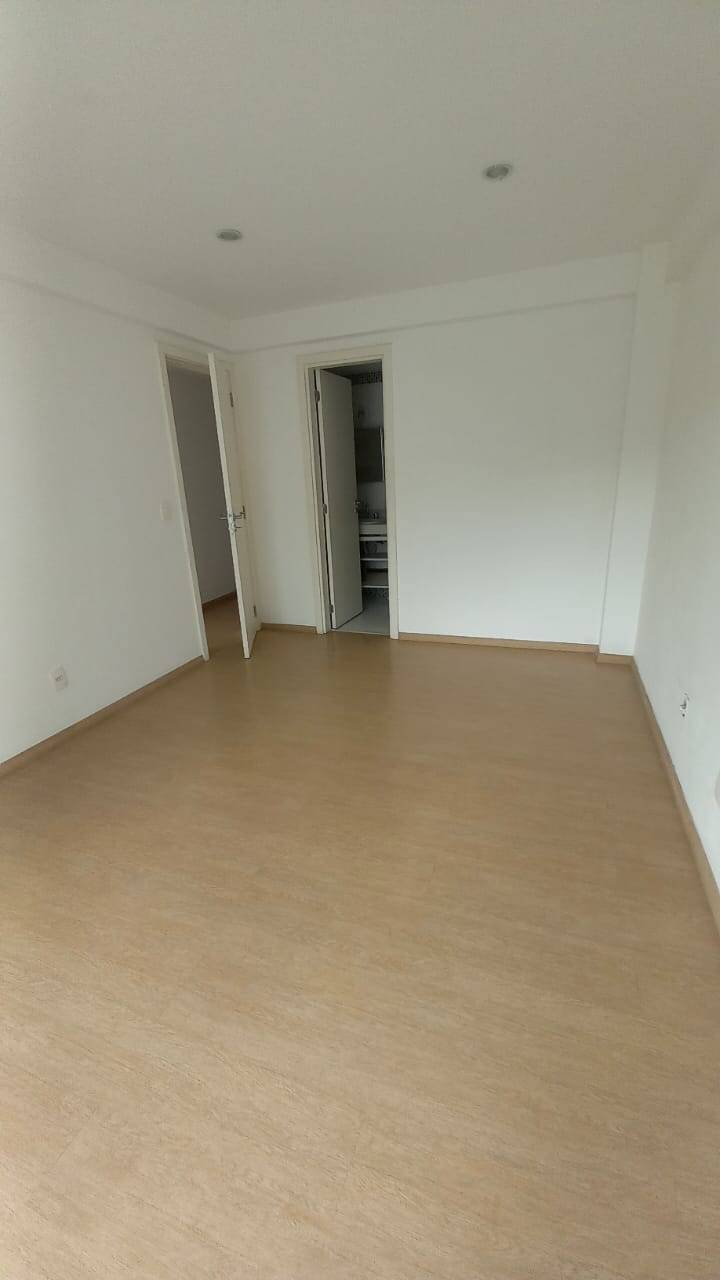 Apartamento à venda com 3 quartos - Foto 11