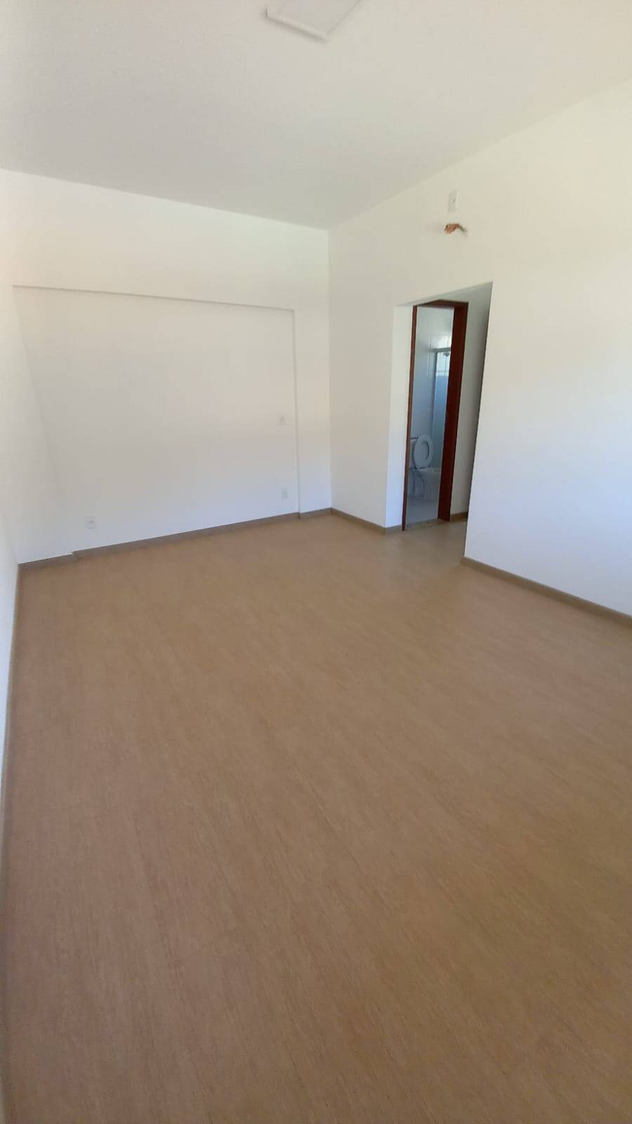 Apartamento à venda com 3 quartos - Foto 4