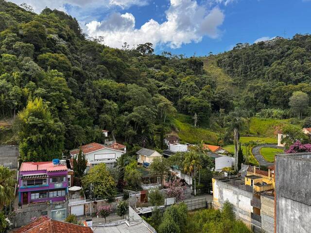 #224 - Apartamento para Venda em Nova Friburgo - RJ